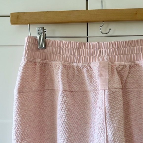 Lululemon Athletica At Ease Jogger 29” (Pants), Heathered Pink Mist White sz. M - Picture 7 of 13